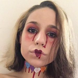 Meet your Posher, Avery